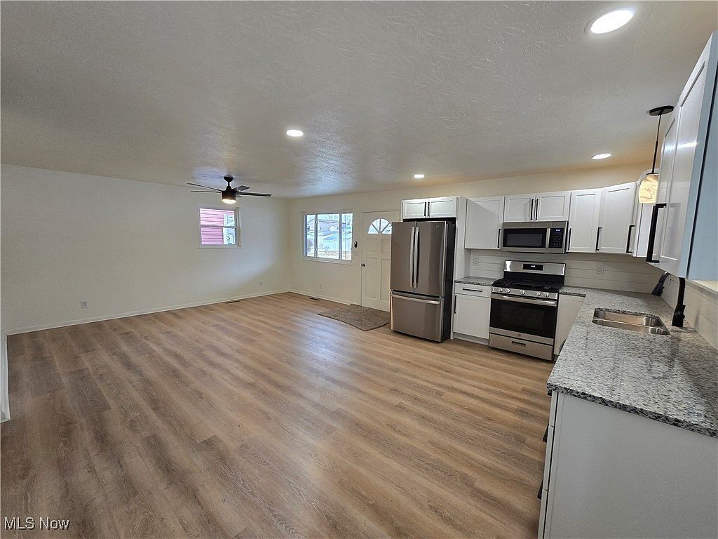 702 21st St Vienna, WV 26105 | Single Family