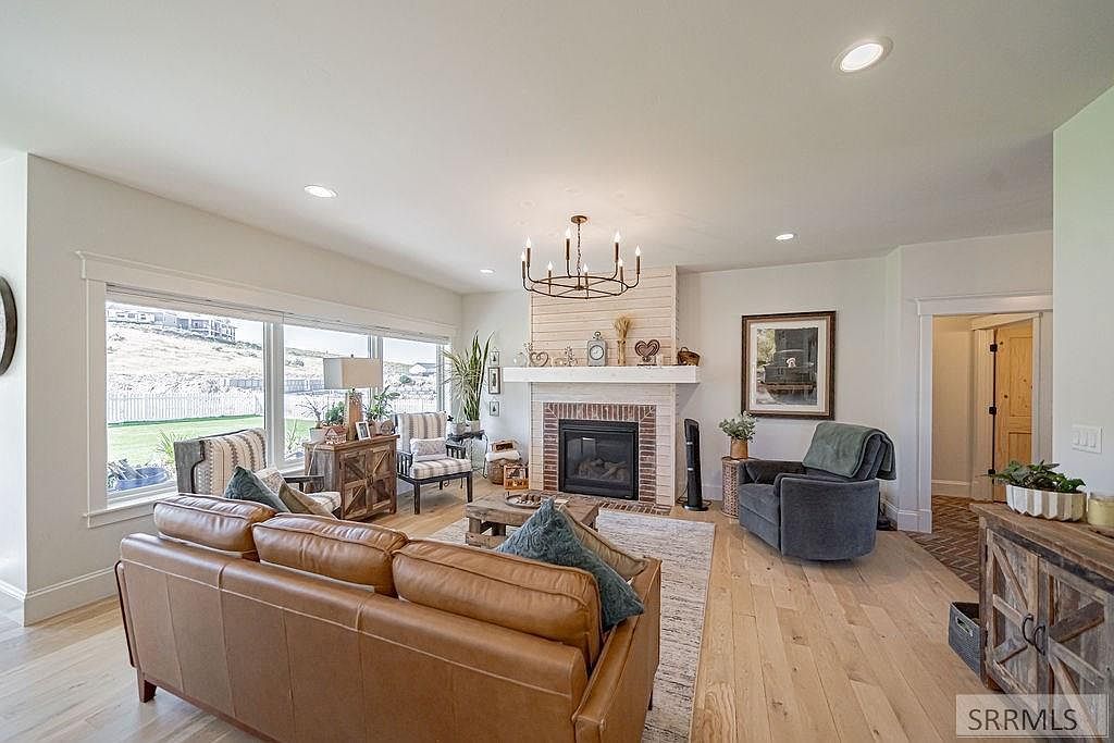 7123 S High Willow Ln Idaho Falls, ID 83406  | Single Family