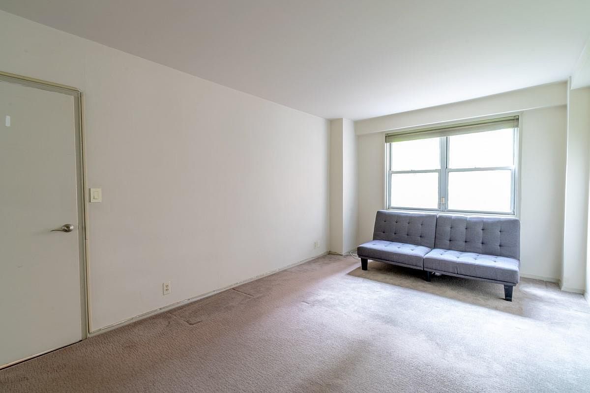 240 Garth Rd APT 2G2 Scarsdale, NY 10583 | Condominium