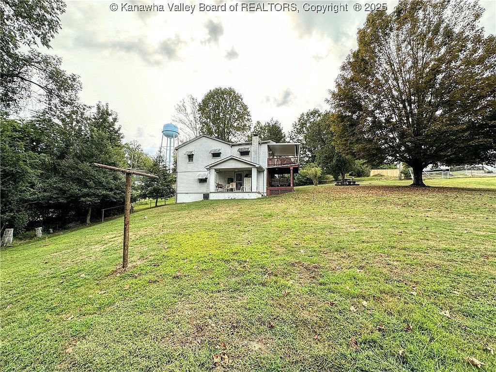 2195 Oakridge Dr Charleston, WV 25311  | Single Family