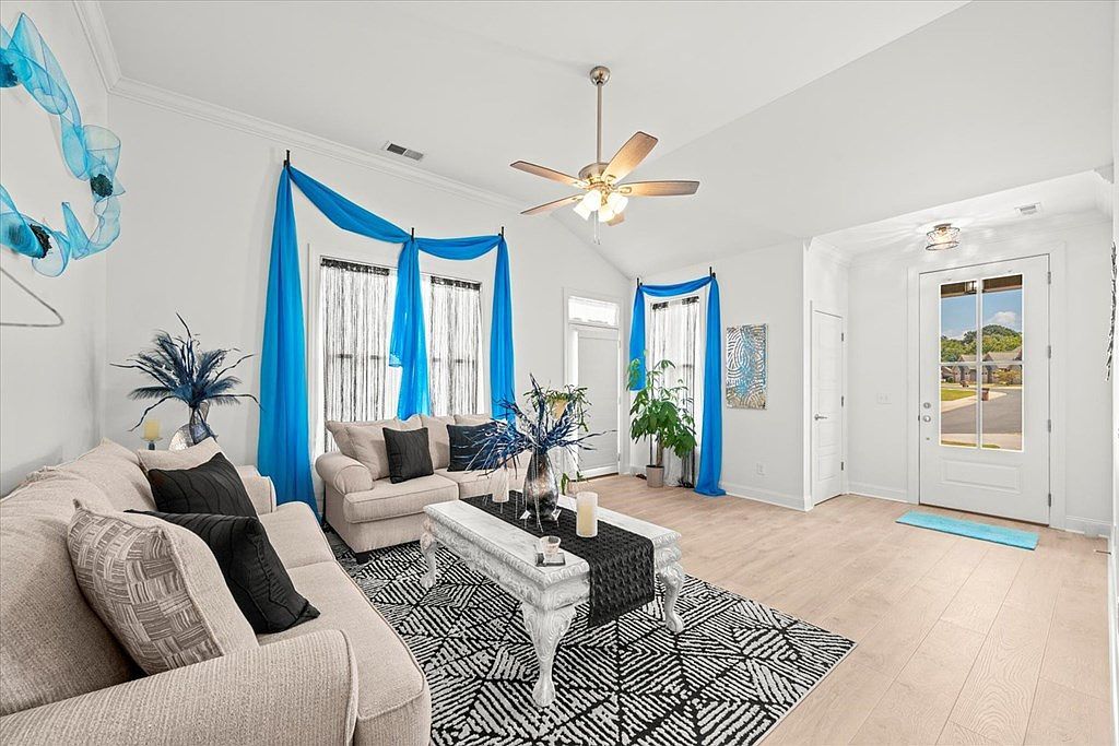 288 Camden Way Dalton, GA 30721 | Condominium