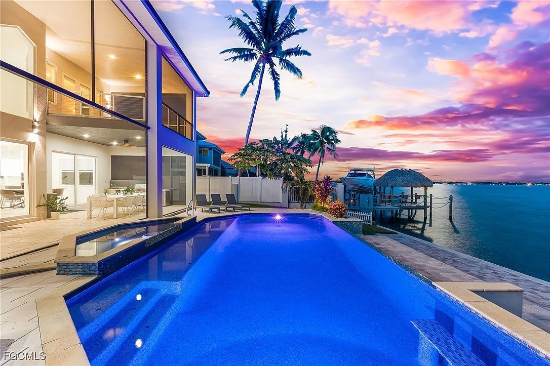 2418 SE 28th St Cape Coral, FL 33904  | Single Family