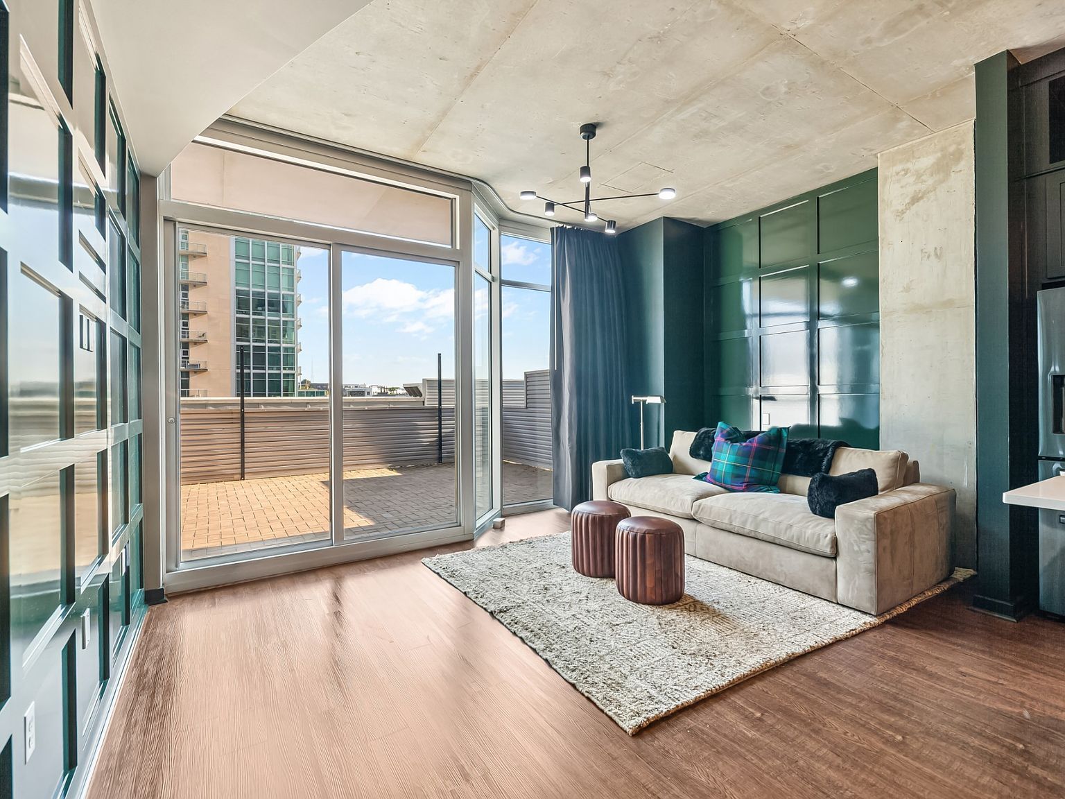 600 12th Ave S APT 902 Nashville, TN 37203  | Condominium