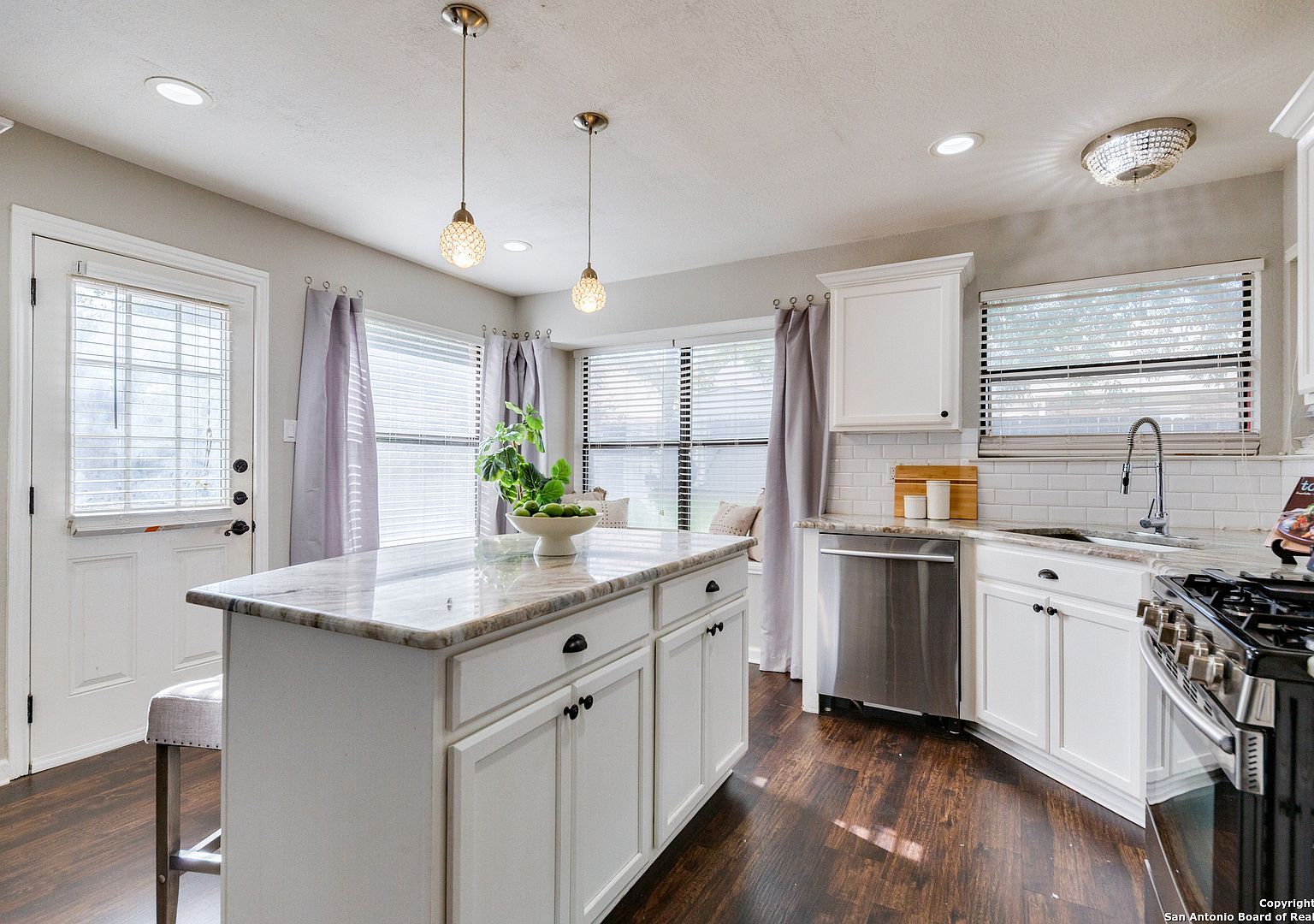 7570 Tantivity San Antonio, TX 78249  | Single Family