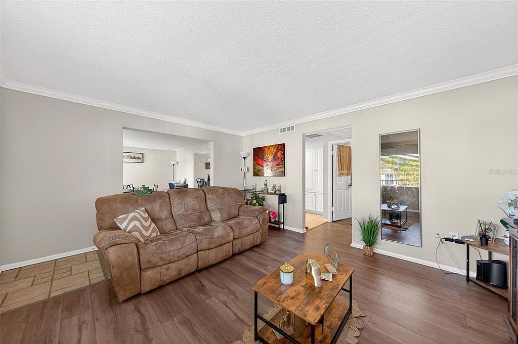 115 Oyster Bay Cir APT 320 Altamonte Springs, FL 32701 | Condominium