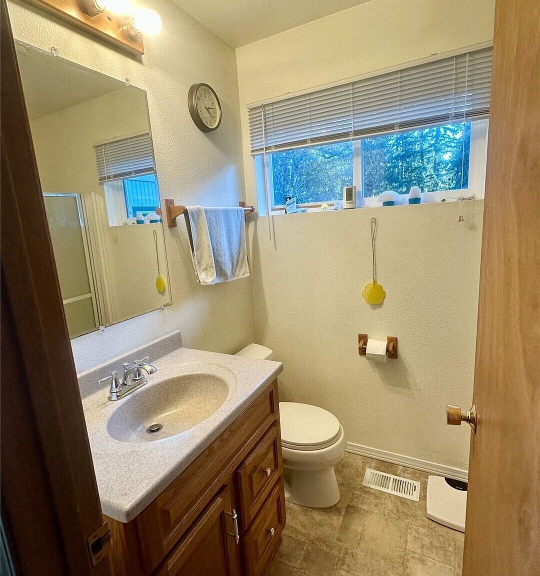 11204 122nd St E Puyallup, WA 98374  | Single Family