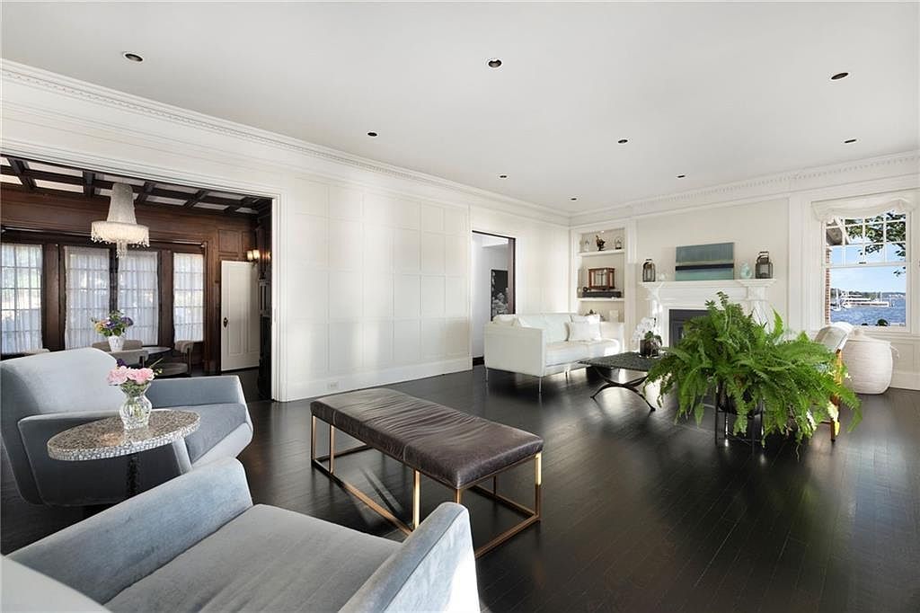 221 Hope St UNIT 2 Bristol, RI 02809  | Condominium