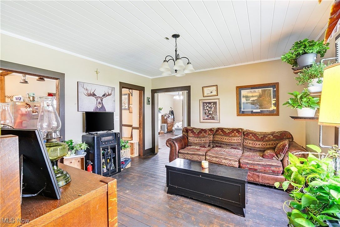 337 Youngstown Kingsville Rd SE Cortland, OH 44473  | Single Family