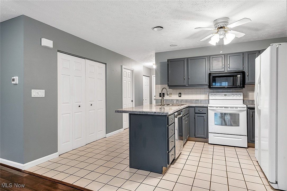 3821 Mercedes Pl Canfield, OH 44406  | Condominium