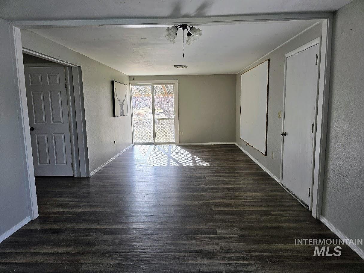 145 4th St Hazelton, ID 83335  | Single Family