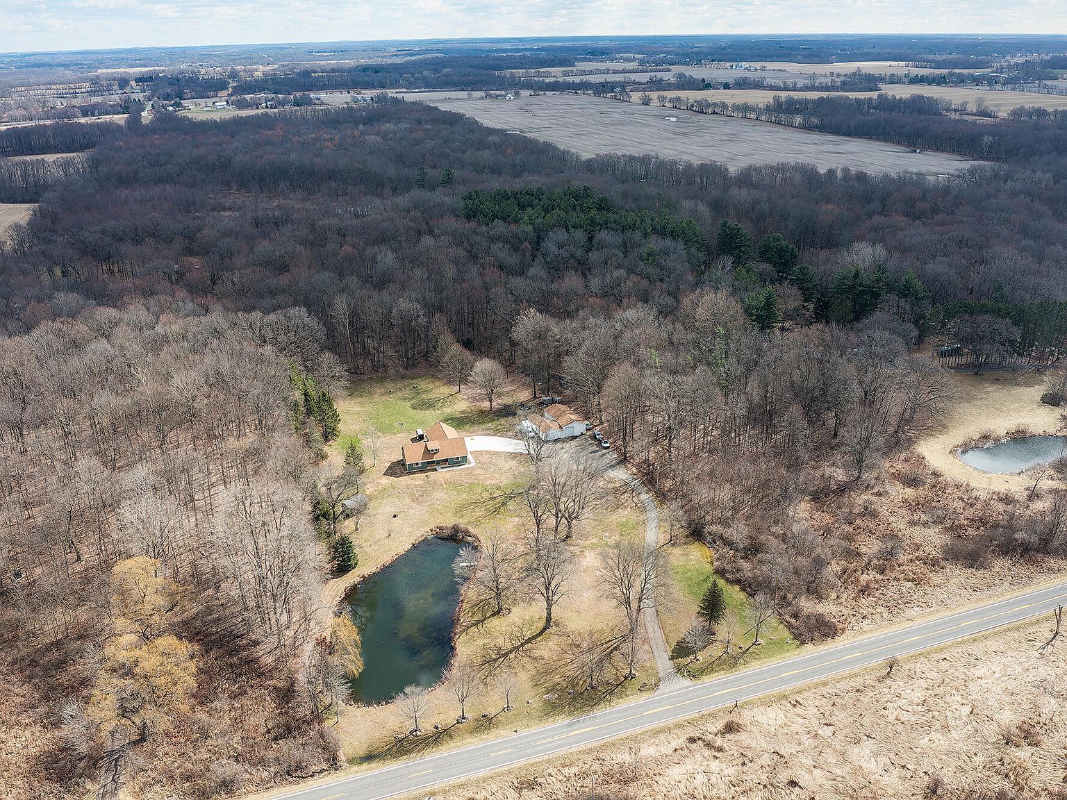 12500-11 Mile Rd Ceresco, MI 49033  | Single Family