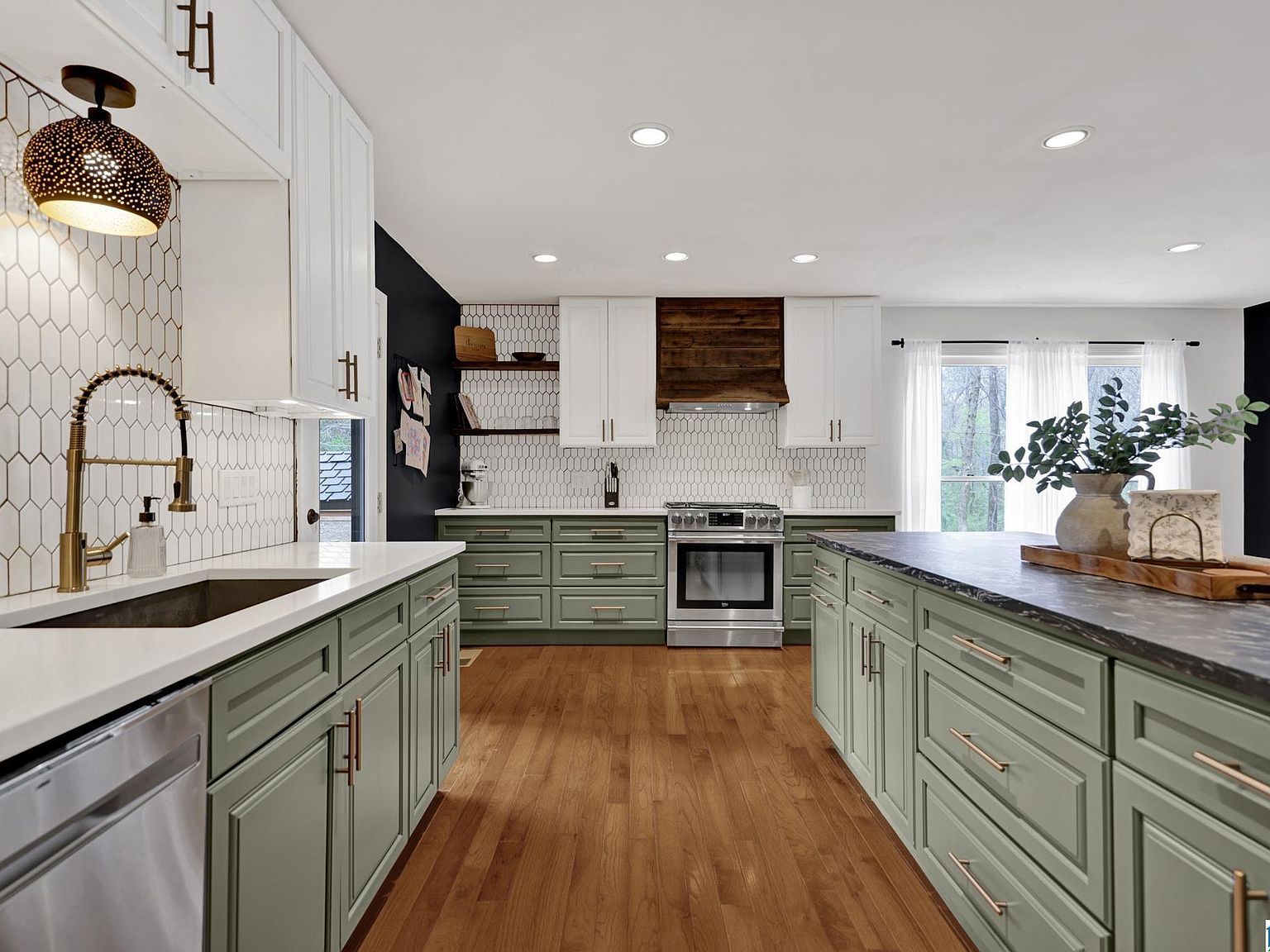 1804 Chandcroft Dr Pelham, AL 35124 | Single Family