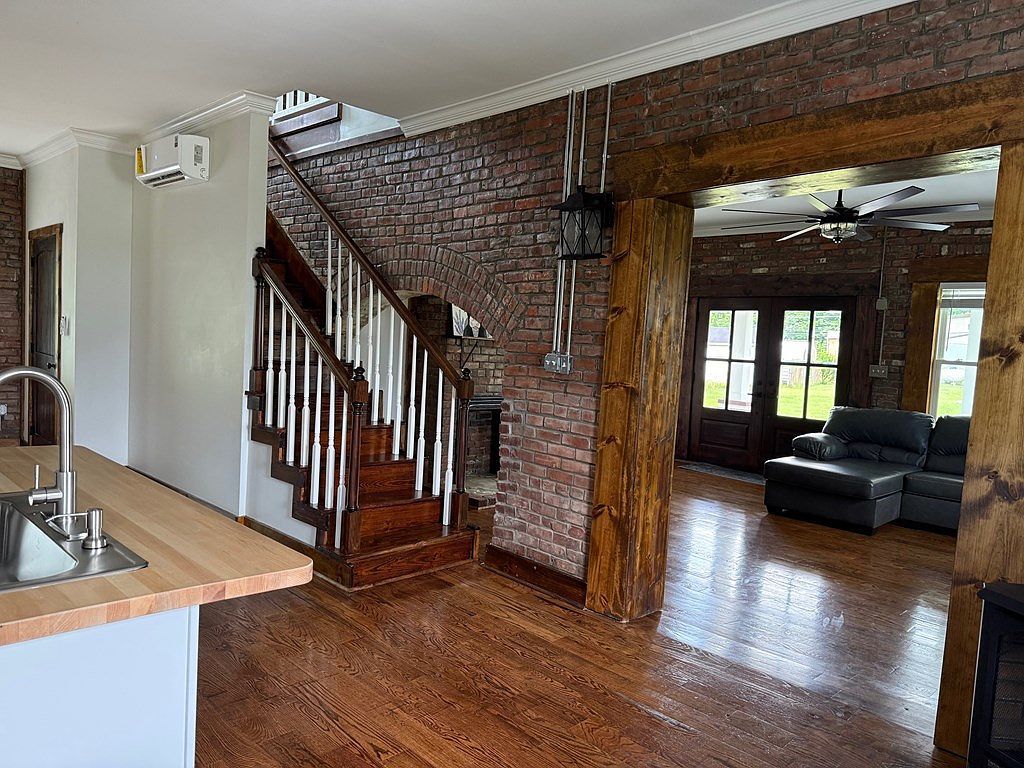 110 Vincent Ln Richlands, VA 24641 | Single Family