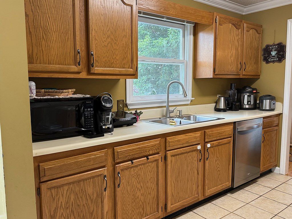 16344 Southwood Dr Abingdon, VA 24210 | Single Family