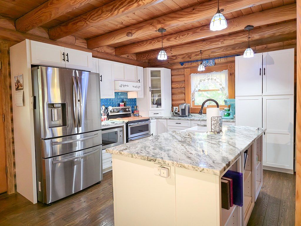 246 Shadow Hill Ln Bristol, VA 24201 | Single Family