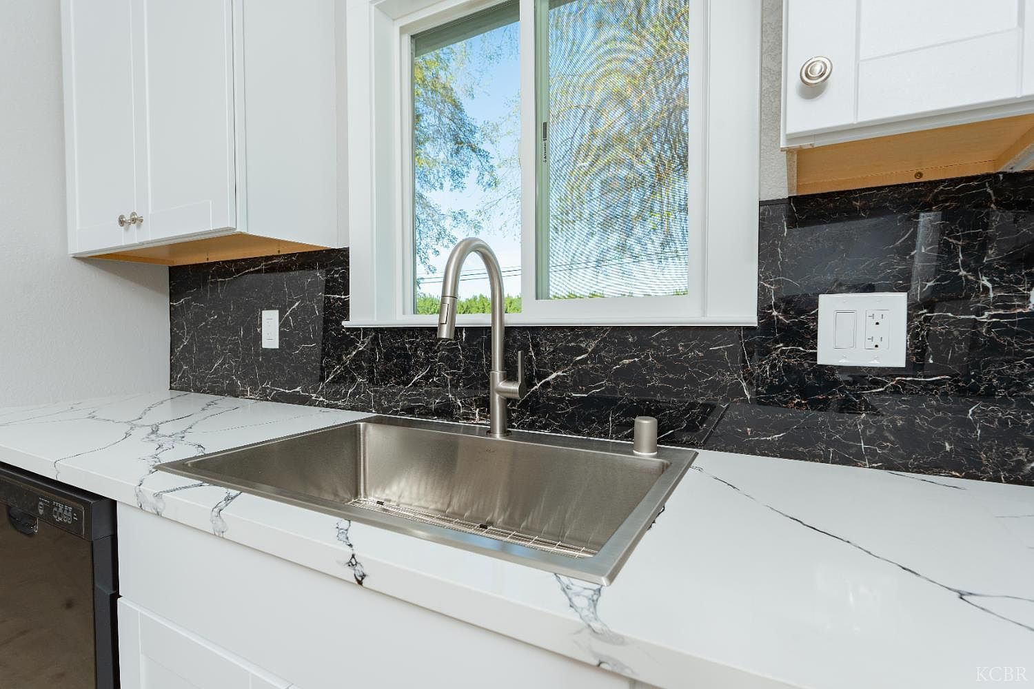 7380 14th Ave Hanford, CA 93230  | Single Family