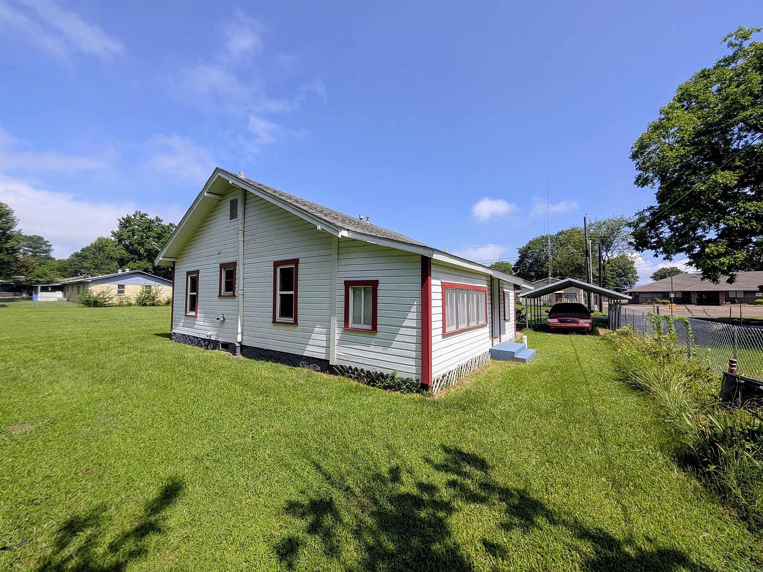 611 Hornbeck Ave Mena, AR 71953 | Single Family