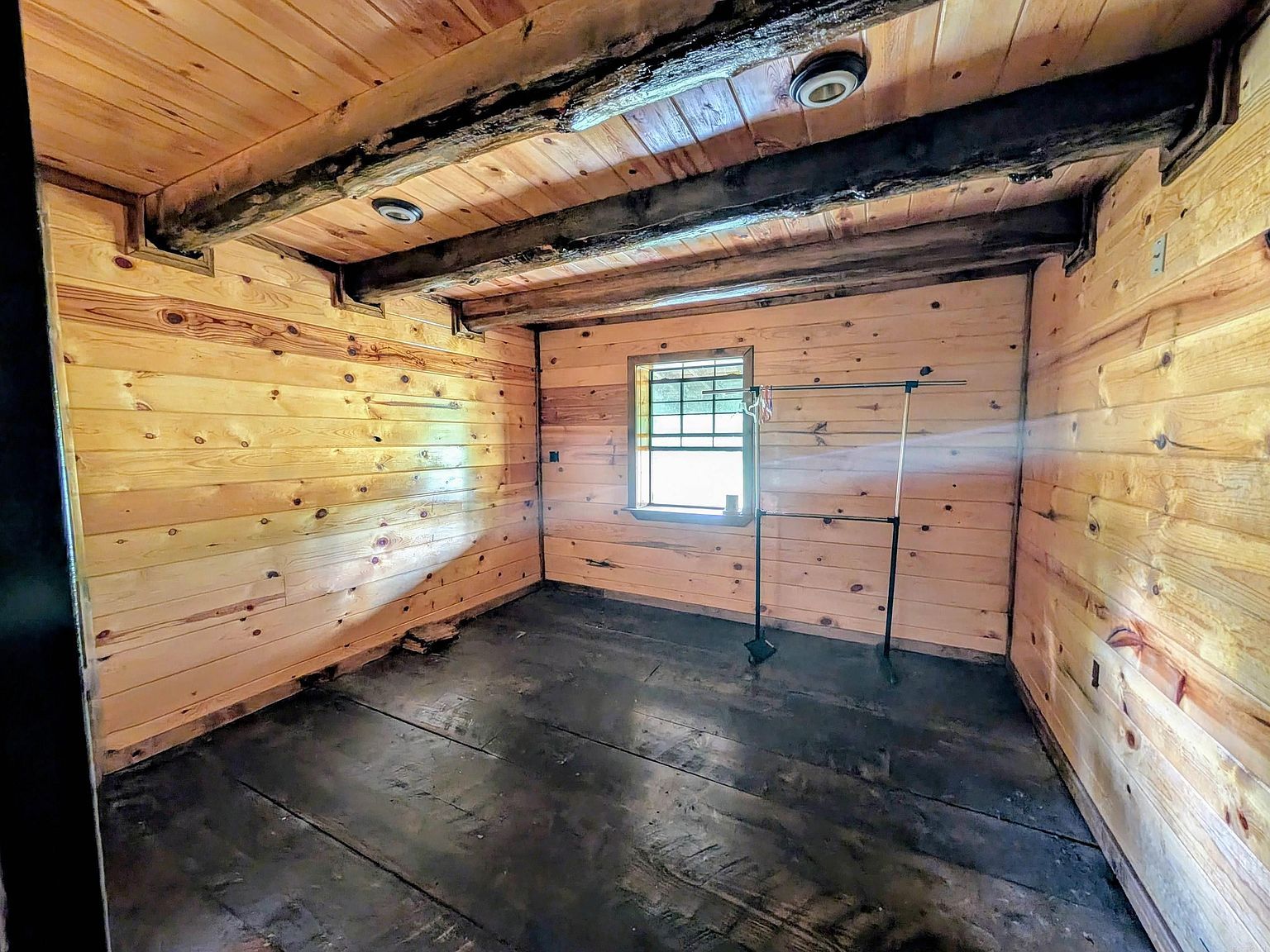 Lowrie Loop Smithville, OK 74957  | Single Family