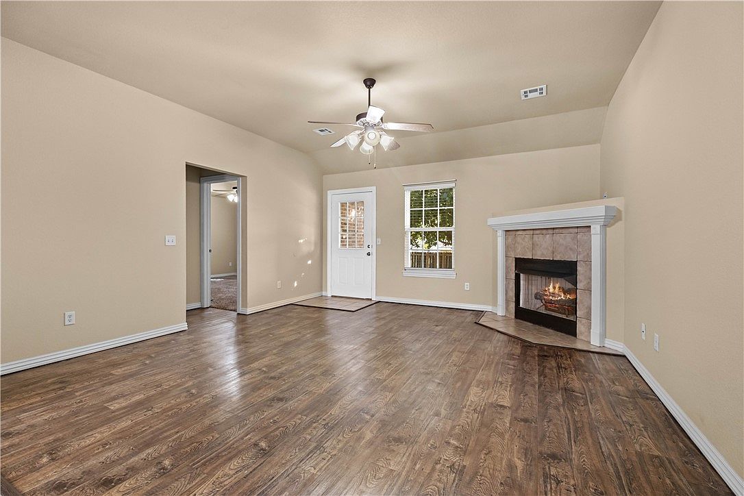 430 Firewood Dr Centerton, AR 72719  | Single Family