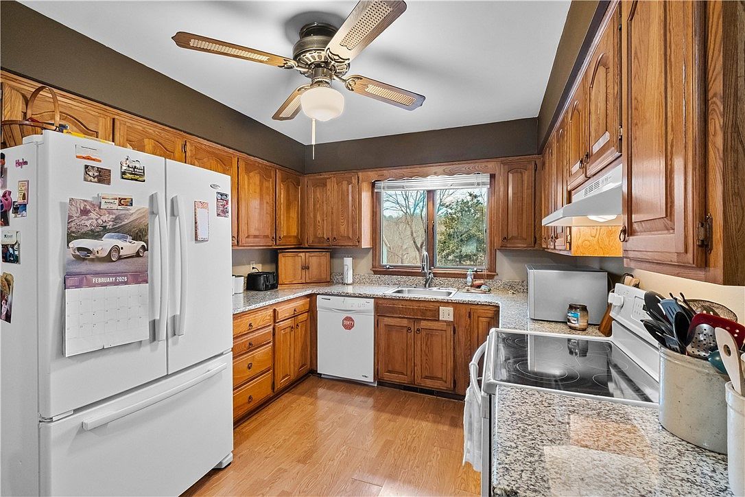 8503 Par Ln Rogers, AR 72756  | Single Family