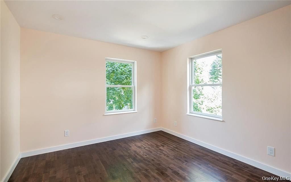 51 High St N Tarrytown, NY 10591  | Multi Family