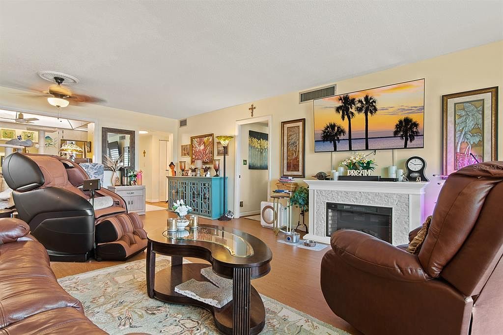 420 64th Ave APT 202 Saint Pete Beach, FL 33706  | Condominium