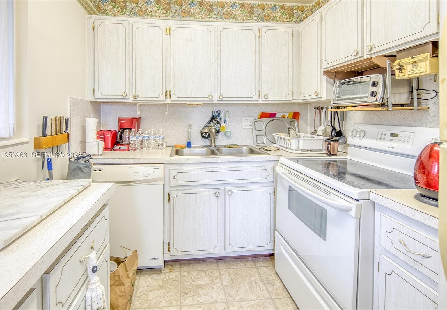 2440 Lake Osborne Dr APT 210 Lake Worth, FL 33461  | Condominium