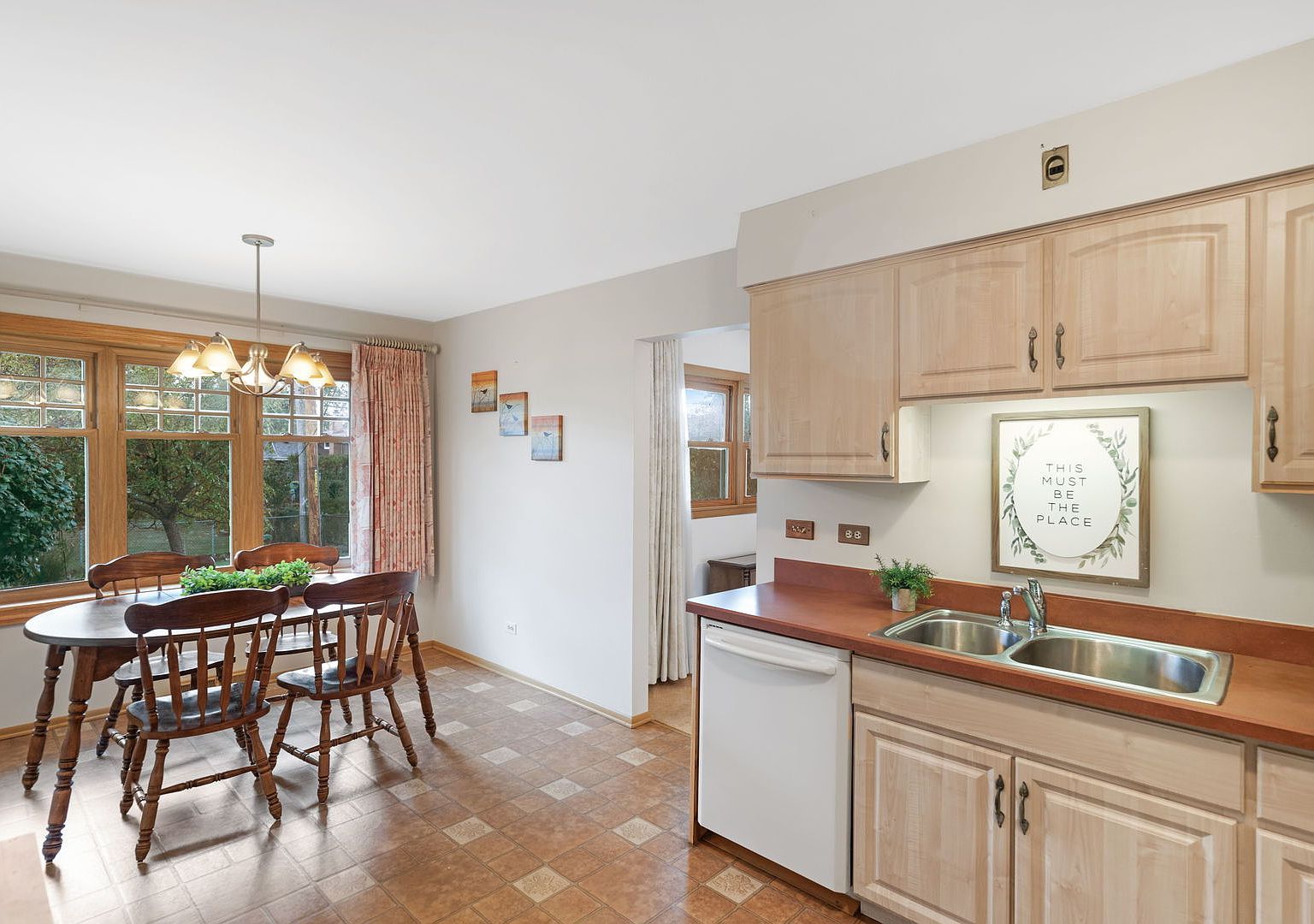 147 Lance Dr Des Plaines, IL 60016  | Single Family