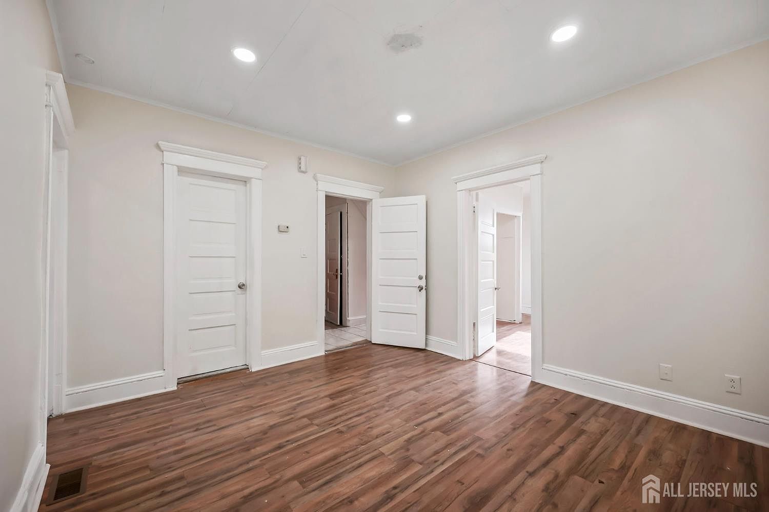 264 Barclay St Perth Amboy, NJ 08861  | Multi Family