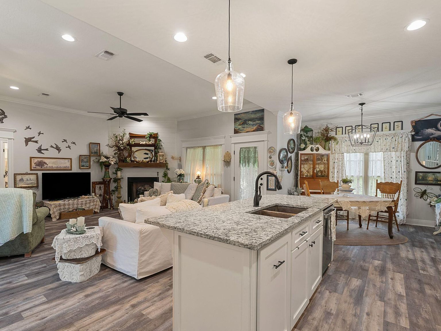 21 Blain Rd Purvis, MS 39475  | Single Family