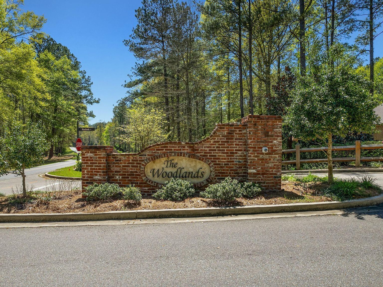 8 Shadow Ridge Dr Laurel, MS 39443 | Single Family