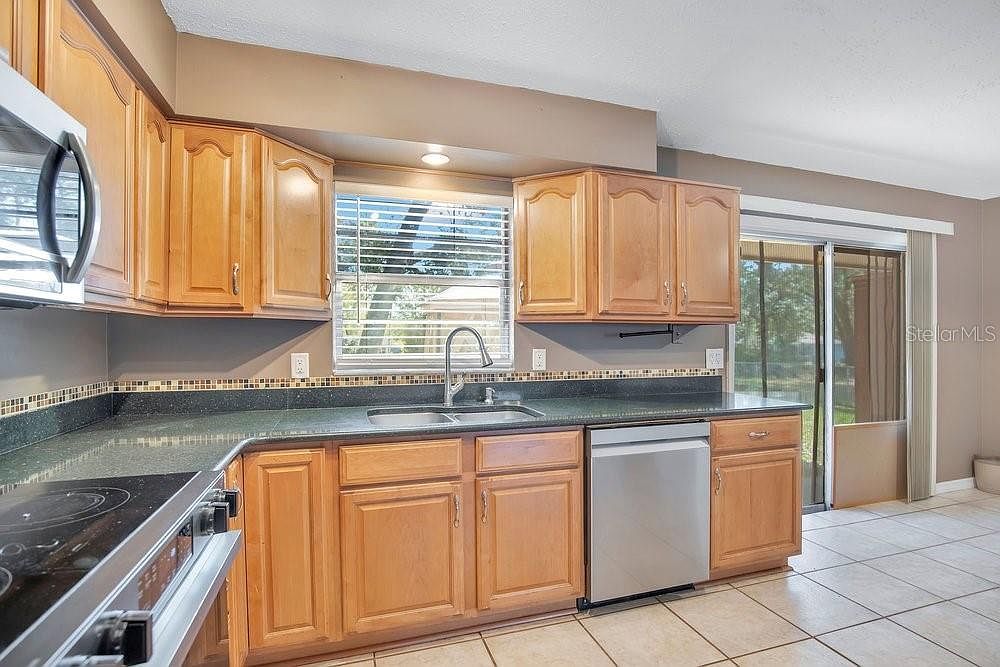 1813 Oakey Ave Deland, FL 32720  | Single Family