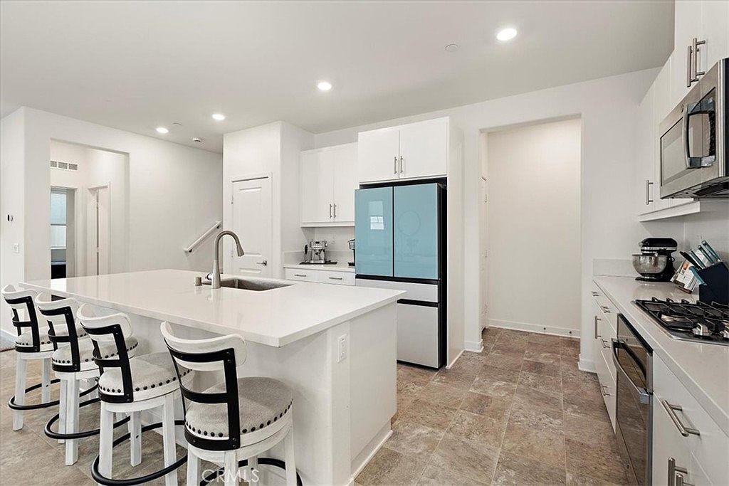 16728 Grapefruit Ln Fontana, CA 92336  | Single Family