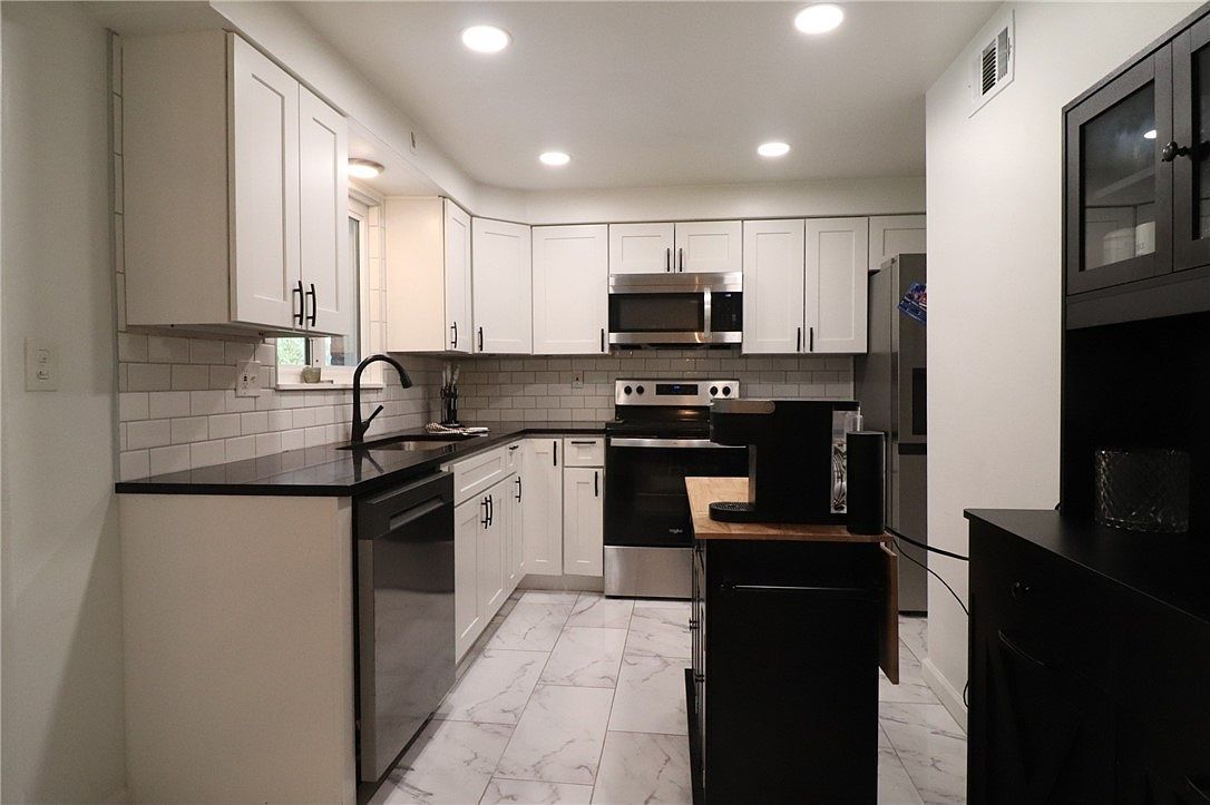 1677 Galeton Dr Verona, PA 15147  | Single Family