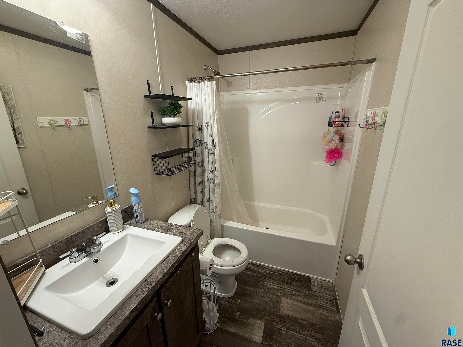 6317 W Pine Meadows Pl Sioux Falls, SD 57107  | New build