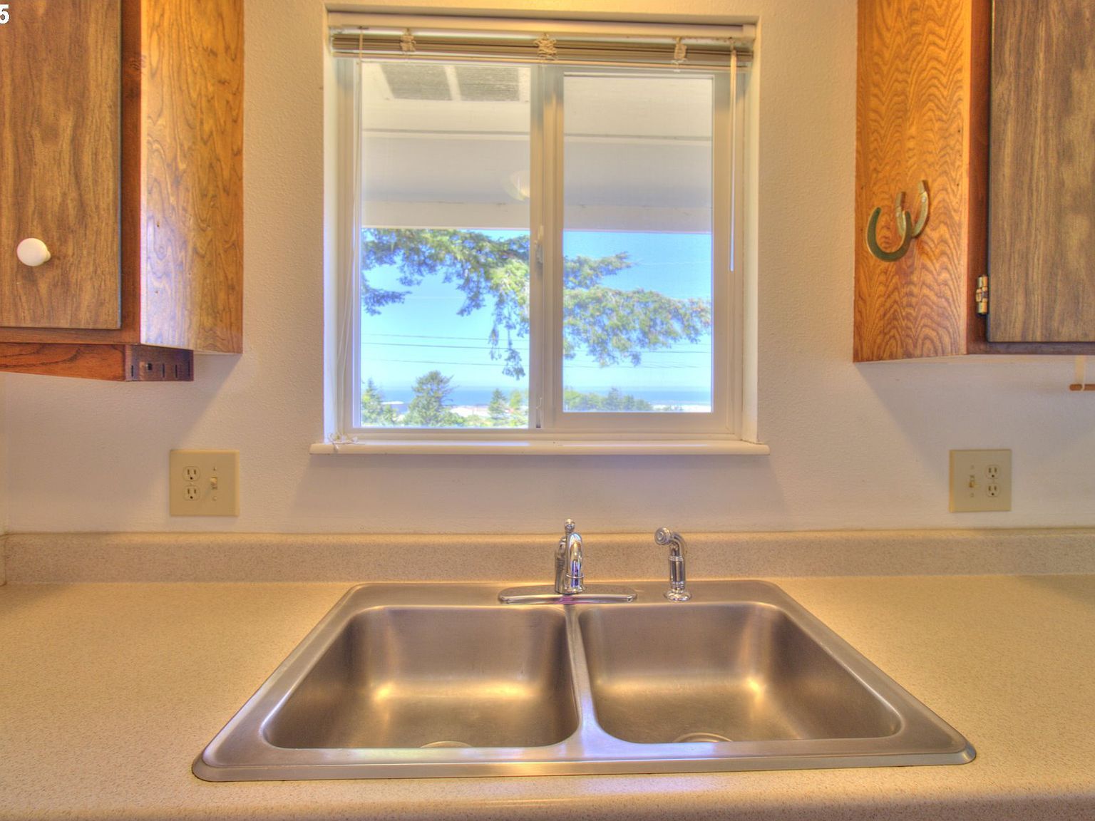 94287 June St Gold Beach, OR 97444 | Single Family