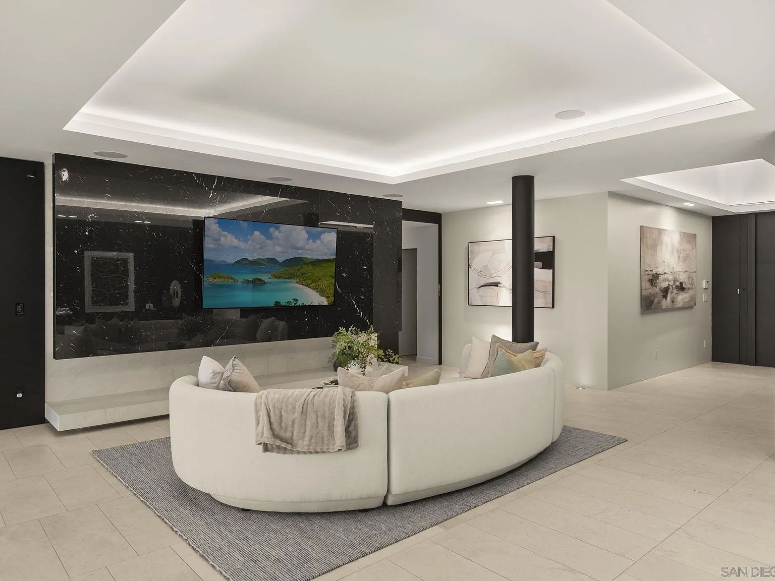 5811 Box Canyon Rd La Jolla, CA 92037  | Single Family