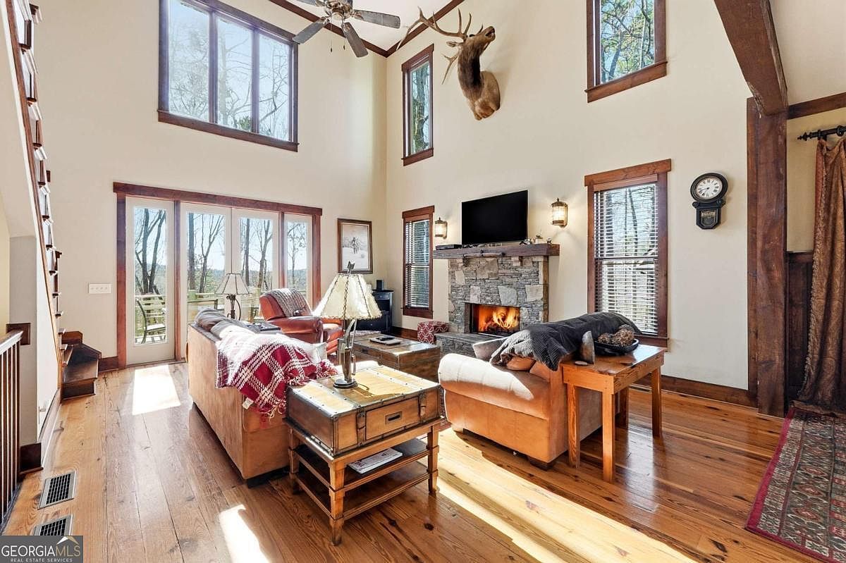 180 Choctaw Rdg Jasper, GA 30143  | Single Family