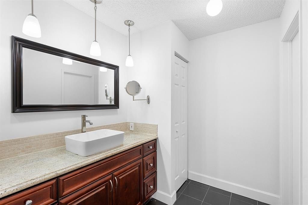 11295 W Atlantic Blvd APT 207 Pompano Beach, FL 33071 | Condominium