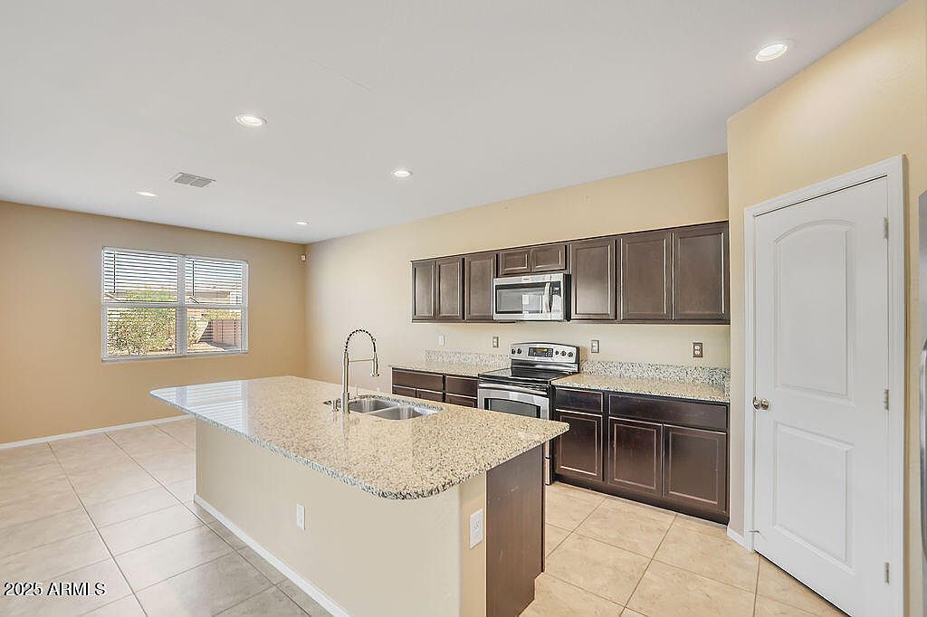 28414 N Cinnabar Rd San Tan Valley, AZ 85143  | Single Family