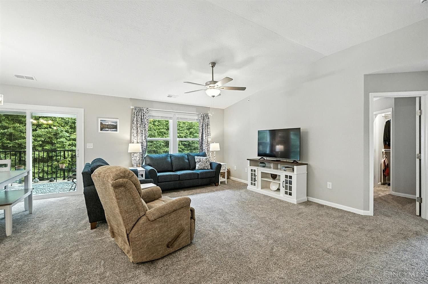 5882 Parkview Ln #304 Milford, OH 45150  | Condominium