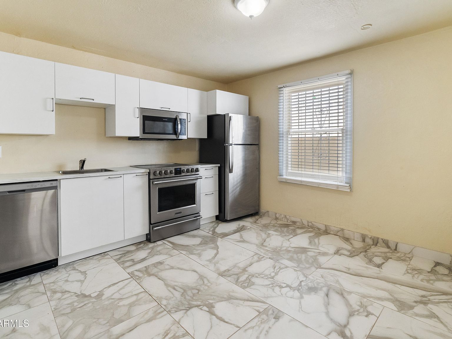 126 N 9th Ave Phoenix, AZ 85007  | Single Family