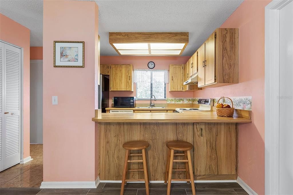 57 Folson Ln Palm Coast, FL 32137  | Single Family