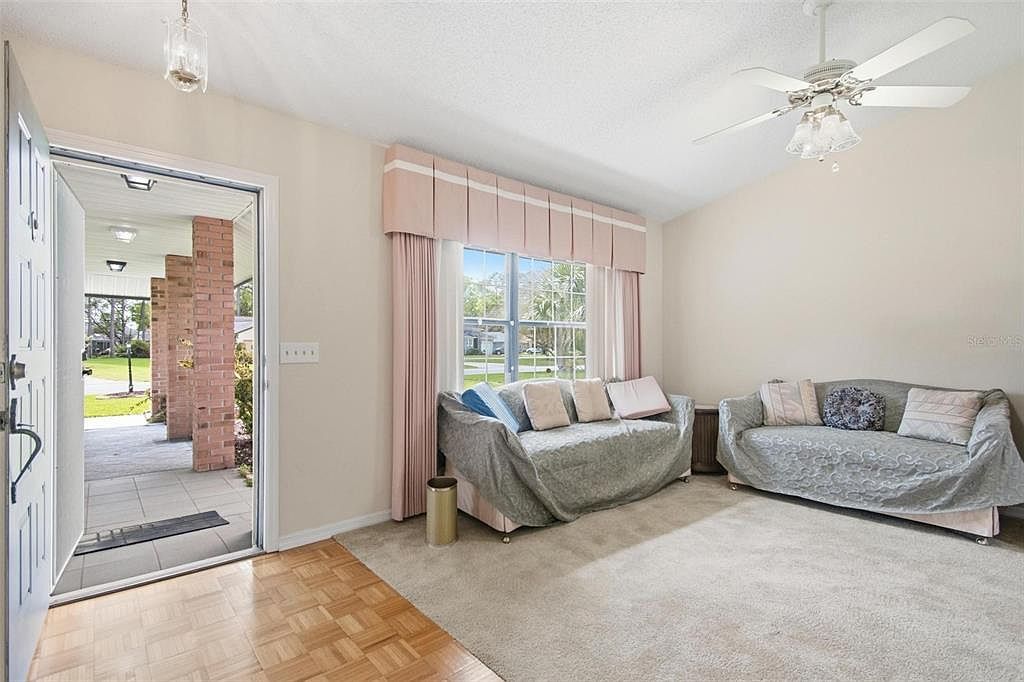 34 Wood Haven Dr Palm Coast, FL 32164  | Single Family