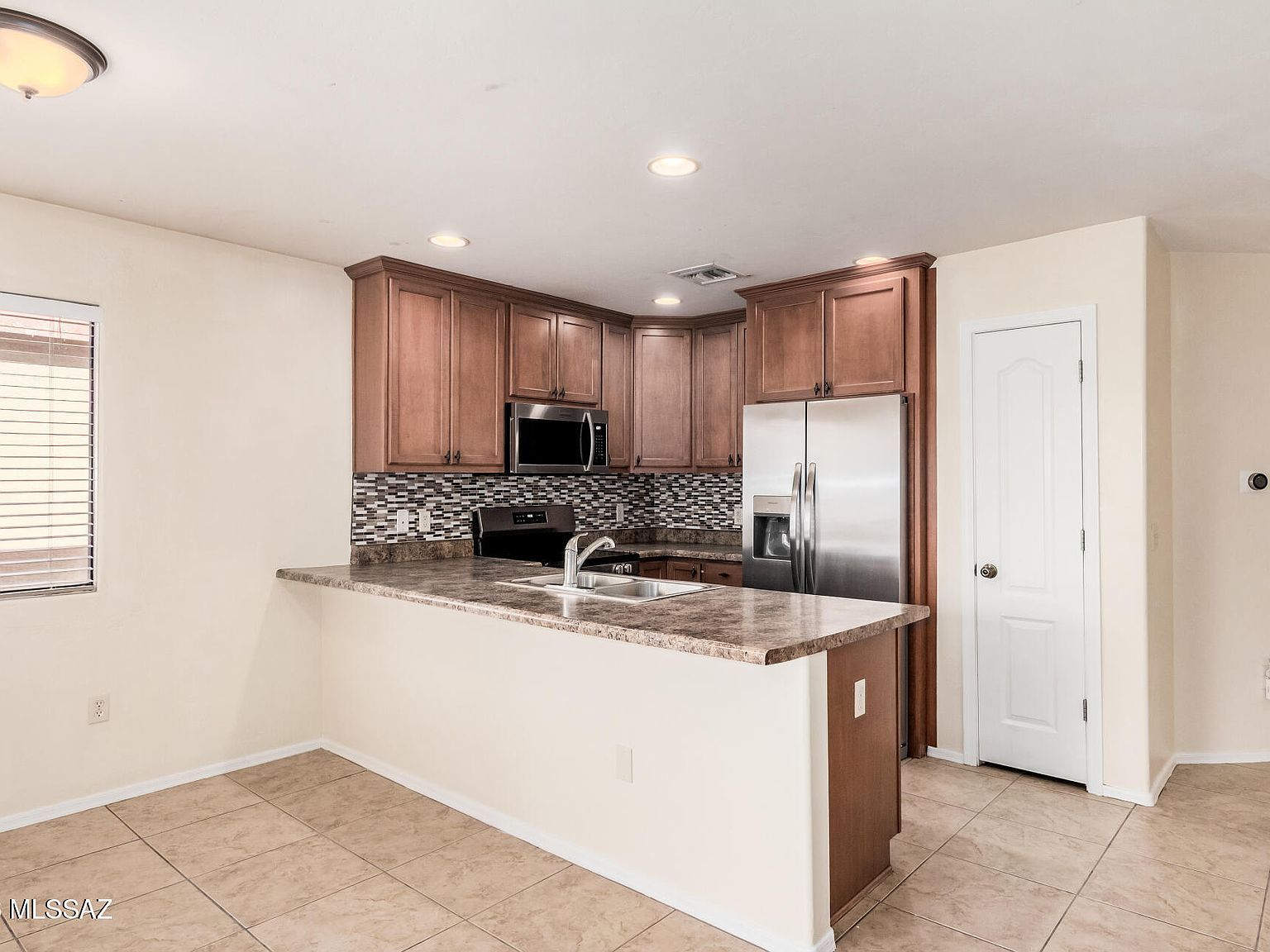 6662 S Avenida Santa Carolina Tucson, AZ 85756  | Single Family