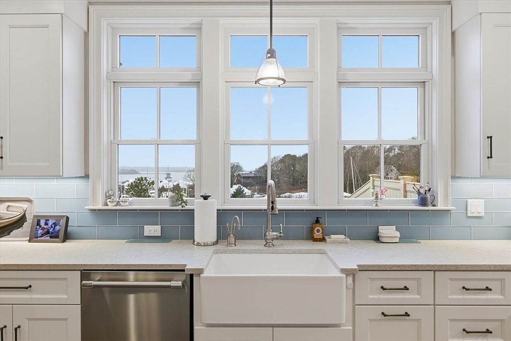 1090 Shore Rd #7 Bourne, MA 02532  | New build