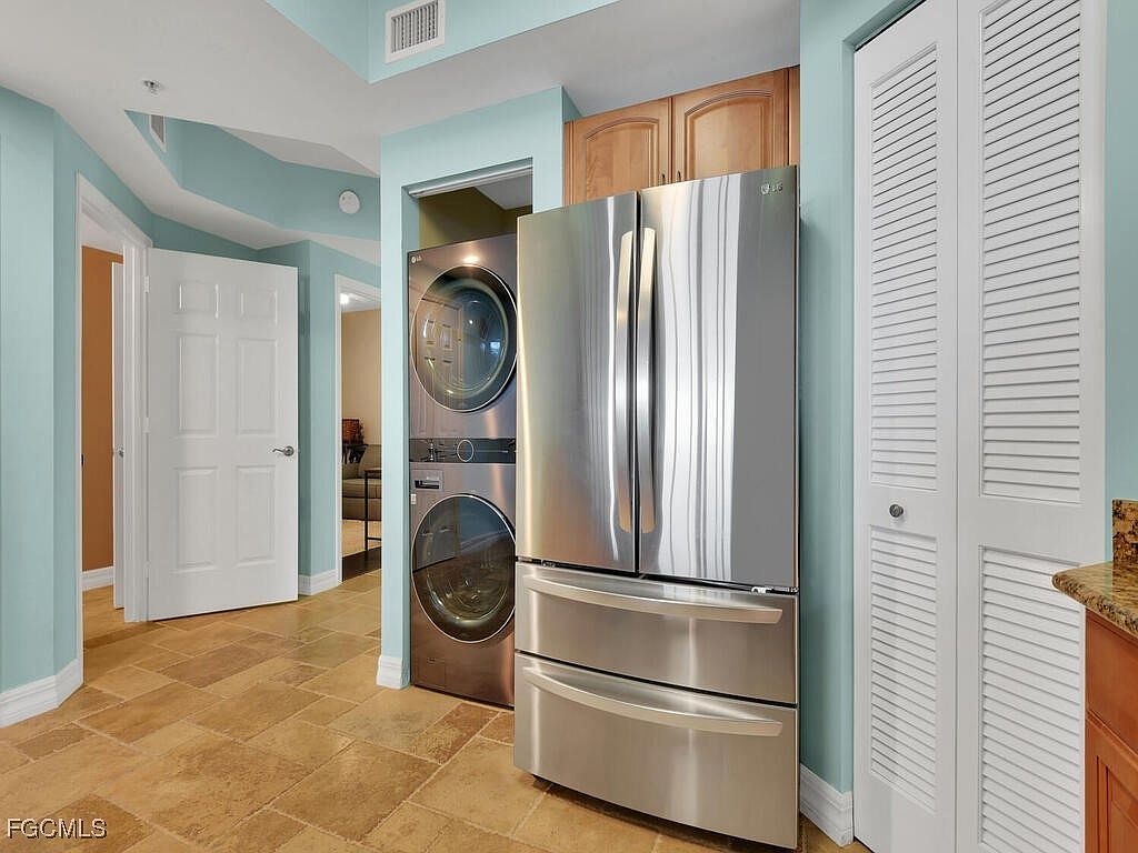 2797 1st St APT 1605 Fort Myers, FL 33916  | Condominium