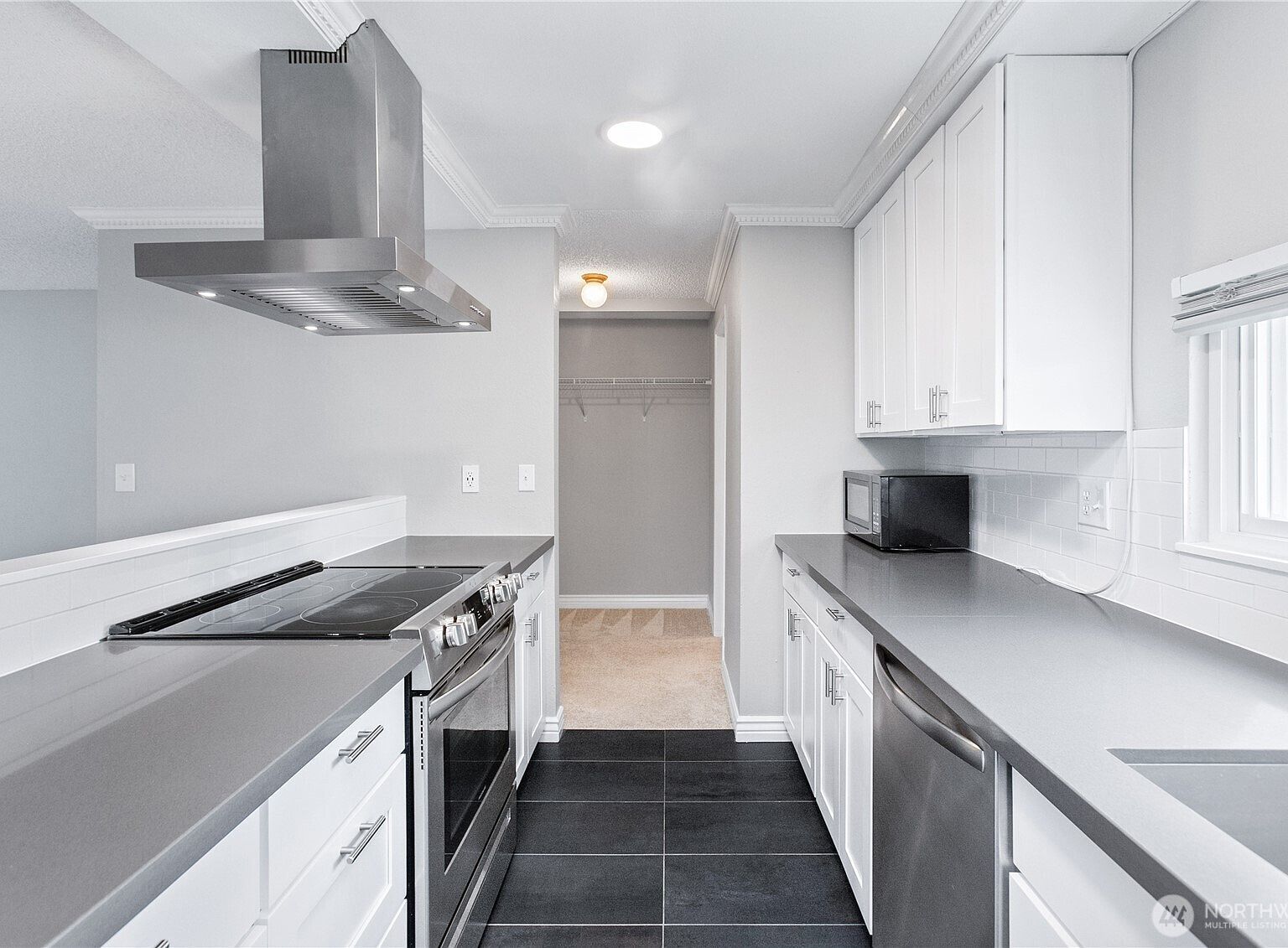 2409 S 222nd St APT B16 Des Moines, WA 98198 | Condominium