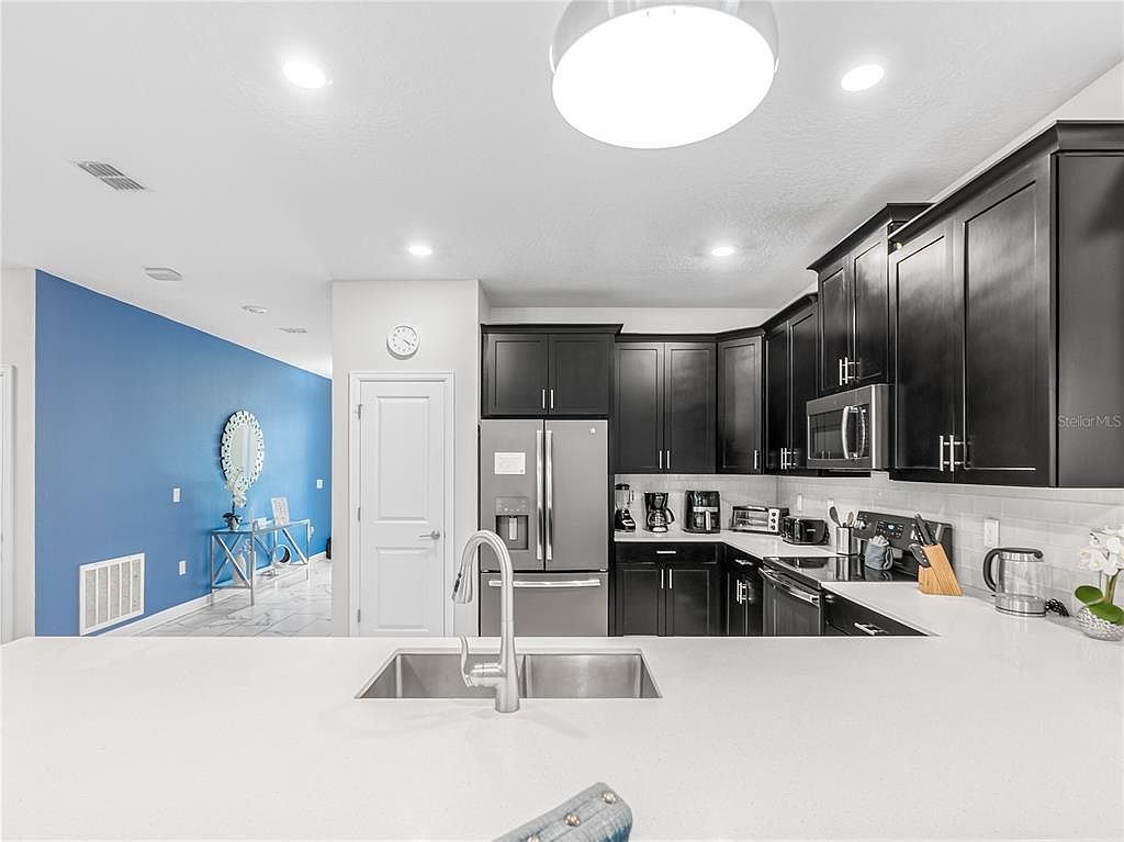 8809 Cruden Bay Ct Davenport, FL 33896 | Single Family