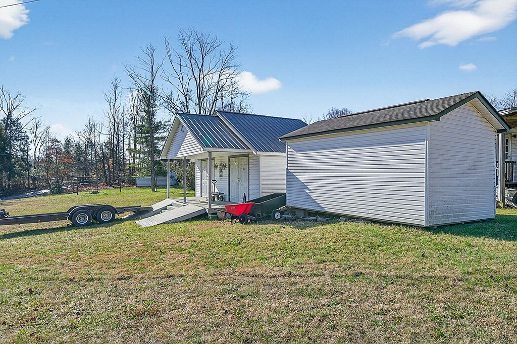 101 Greek Dr Monterey, TN 38574  | Single Family